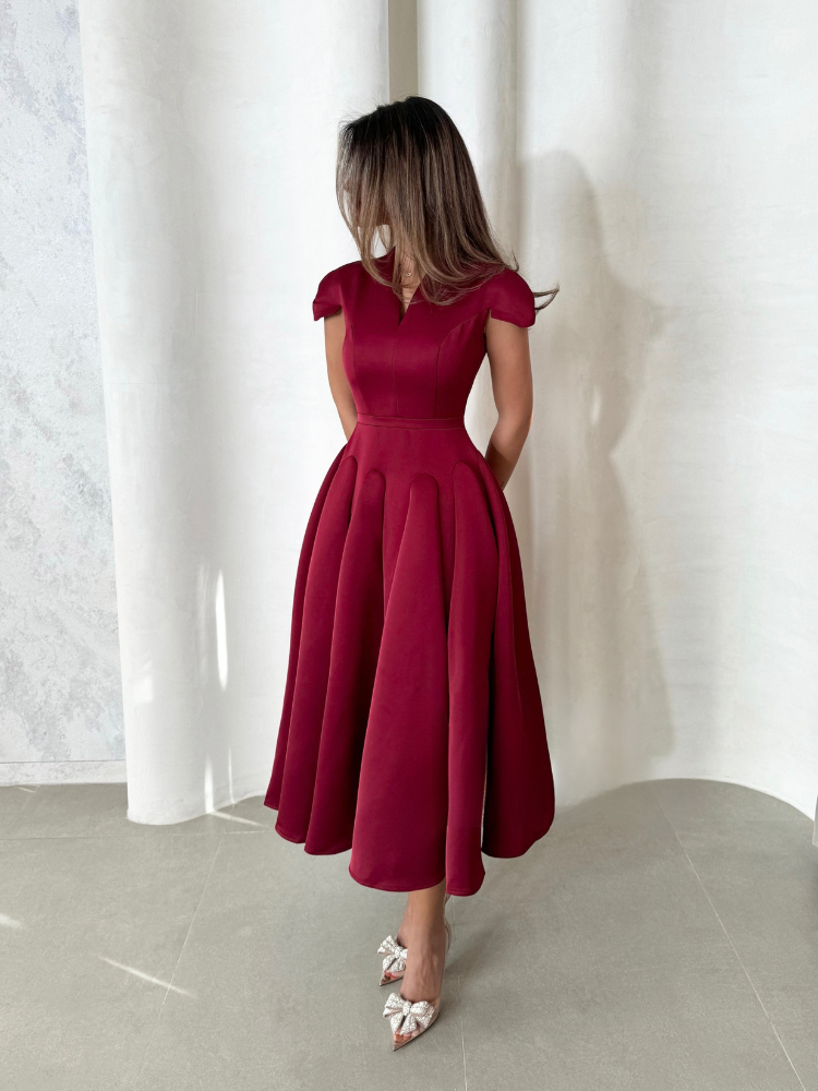 AVA & GRACE VAN™ | Rowan Dress