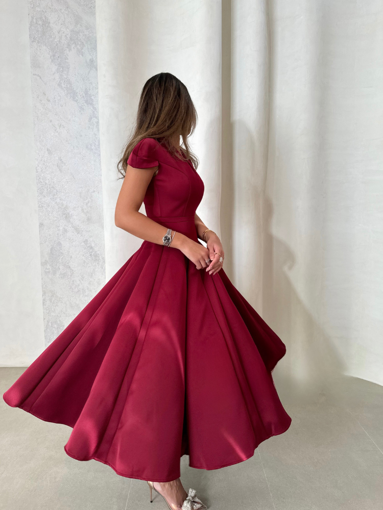 AVA & GRACE VAN™ | Rowan Dress