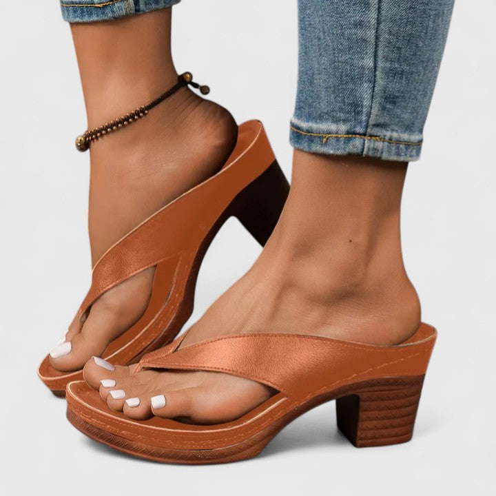 AVA & GRACE VAN™ | Mercer Piece