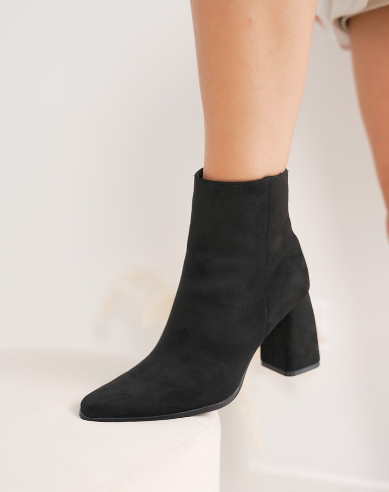AVA & GRACE VAN™ | Black Suede Ankle Boots with Block Heel and Pointed Toe
