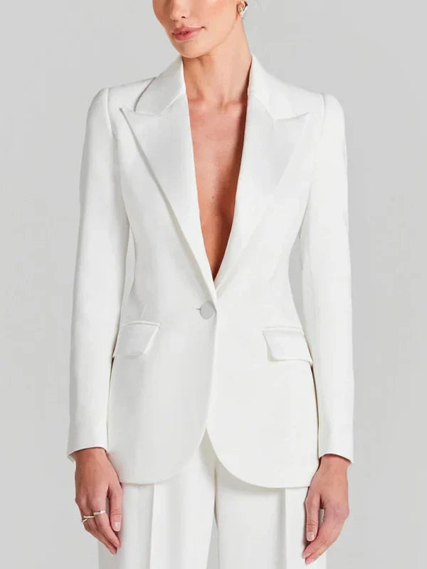 AVA & GRACE VAN™ | Graceful Blazer